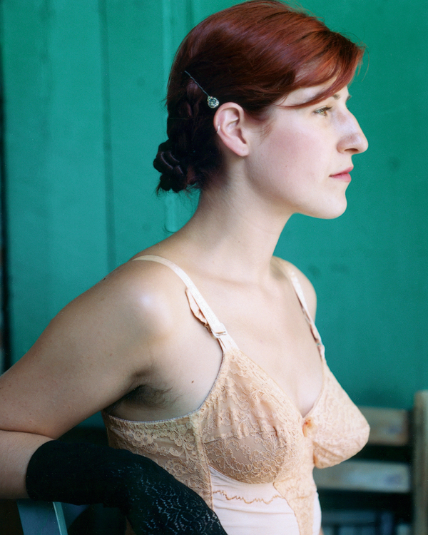 Marisa Portolese, from the series, Belle de jour, 22 color prints 2001: Diane, 51 x 61 cm. © Marisa Portolese