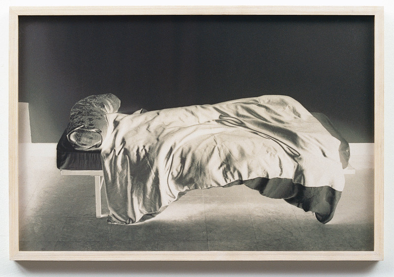 Sorel Cohen, The Bed of Want, 1992, 4 épreuves couleur, 36 x 50cm, collection du Musée d'art de Joliette. © Sorel Cohen/SODRAC (2010)
