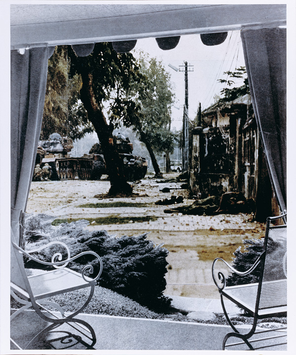 Martha Rosler, Patio View de la série Bringing the War Home, série de vingt photomontages, 1967-1972, coll. Falckenberg, Hambourg, gracieuseté du Kunstmuseum Basel © Martha Rosler