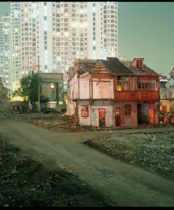 Greg Girard, Shanghai fantôme - Amish Morell, Ruine accélérée