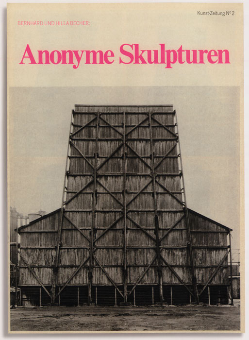 Kunst Zeitung N° 2, Anonyme Skulpturen, Éditions Michelpresse, Düsseldorf, January 1969, Couverture de livre / book cover. Permission de / courtesy of Musée de l’Élysée