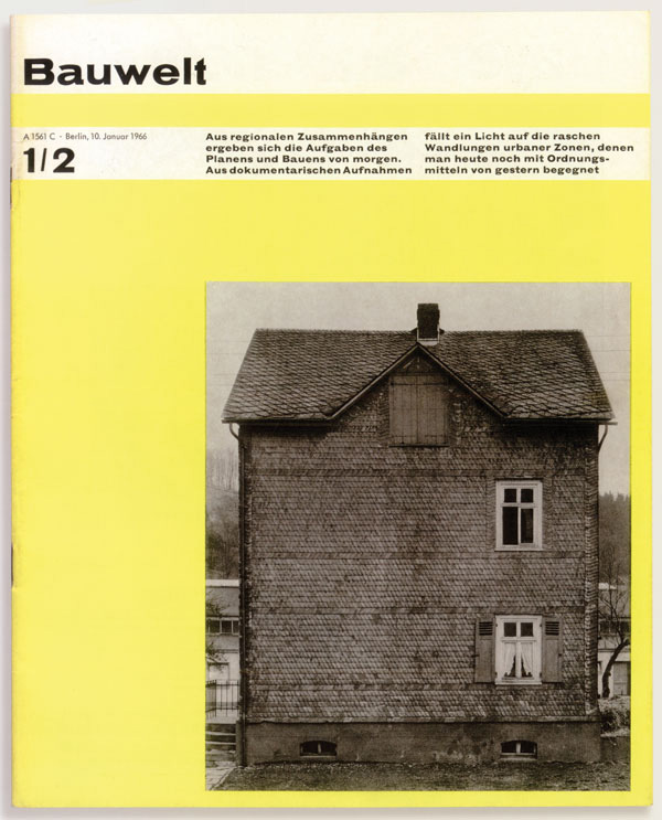 Bernd & Hilla Becher, Bauwelt – Hefte 1/2, Éditions Ullstein, Berlin, January 10, 1966, brochure. Permission de / courtesy of Musée de l’Élysée