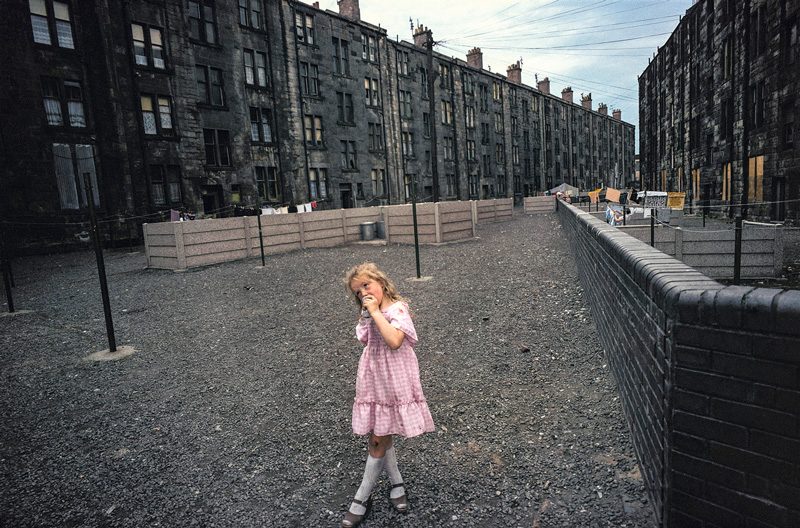 Raymond Depardon, Glasgow, Écosse, 1980, 34 x 51 cm, permission de Magnum photos. © Raymond Depardon