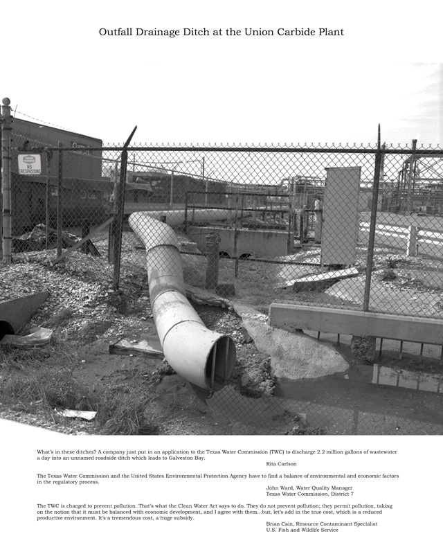 Sharon Stewart, Outfall Drainage Ditch at the Union Carbide Plant, 1989-1992 de la série / from the series Toxic Tour of Texas, épreuve argentique / gelatin silver print